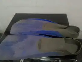 Kaki katak untuk berenang atau snorkeling