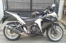Honda CBR 250R ABS CBU Thailand Tahun 2011 Pajak Panjang Siap Pakai
