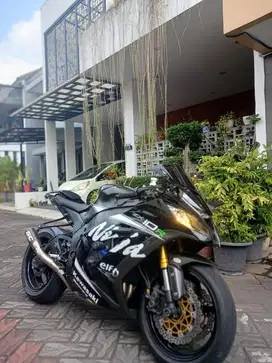 KAWASAKI NINJA ZX10R 2013.