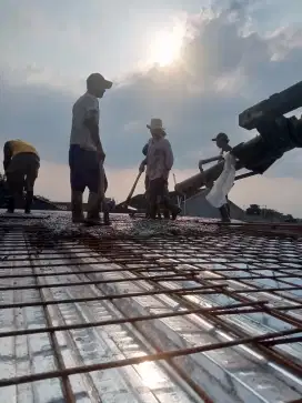 Tukang bangunan