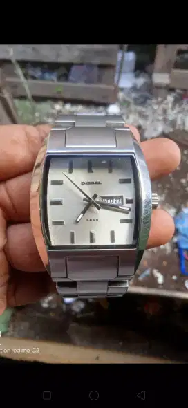 JAM TANGAN PRIA DIESEL