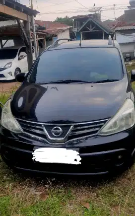 Dijual Cepat Nissan Livina X Gear 2014, matic pemakaian pribadi