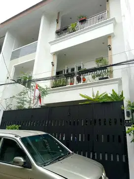Rumah Minimalis di Jl Rosmala Jatipulo Palmerah Jakarta Barat