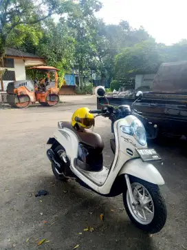 Honda scoopy 2018