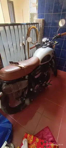 Kawasaki w 175 SE 18 jt nego bagi yg serius
