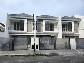 Dijual Rumah Baru Pantai Mentari View Danau Furnish Surabaya Timur