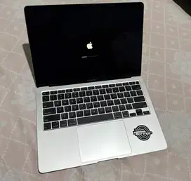 DIJUAL MACBOOK AIR M1