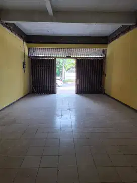 Ruko komersial disewakan