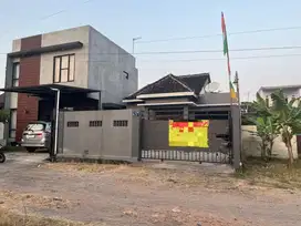 Rumah Murah Siap Pakai Dekat Exit Tol Klodran Solo