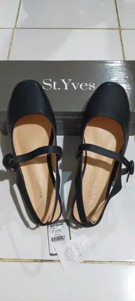 Sepatu Flat Wanita St Yves