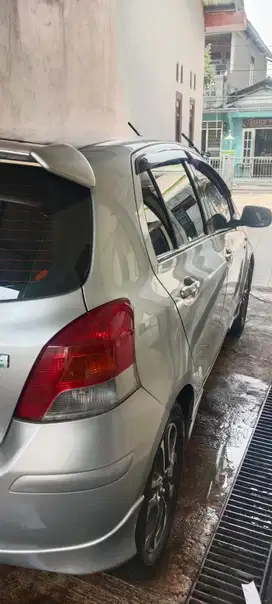 Toyota Yaris 2010 Bensin