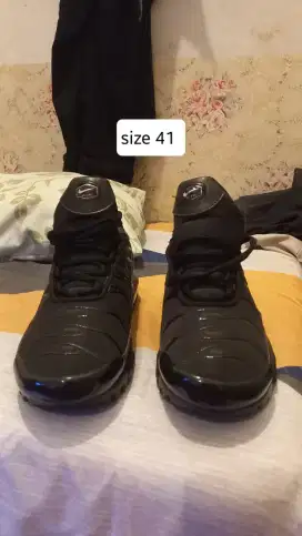 Sepatu suze 41 cipondoh