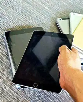 iPad Mini 3  64 GB  Mulus  Resmi iBox