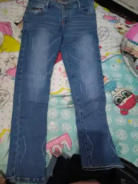 jual celana jeans size 27 n rok anak.9-10 th