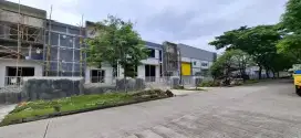 Disewakan/Dijual Gudang Deret 2 muka BARU