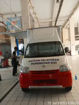 MOBIL BOX MBG MAKAN SIANG BERGIZI