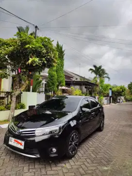Corolla Altis 1.8 V 2015