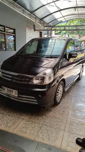 Nissan Serena 2010 Bensin