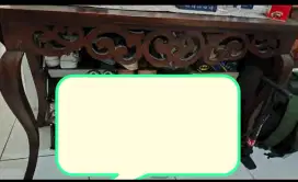 Di jual meja Meja pajangan. Kondisi masih terawat dan bagus