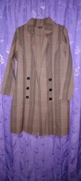 LONG BLAZER PRELOVED