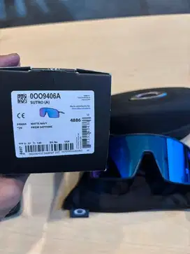 sunglasses oakley sutro A prizm