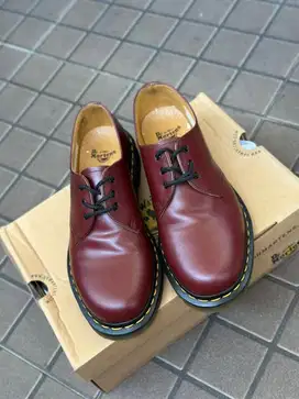 Dr MARTENS 1461 Red Cherry Size 7 UK