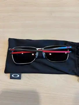 sunglasses oakley ejector mettalgun prizm