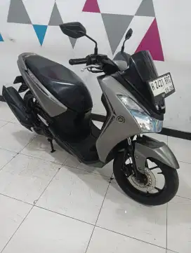 Yamaha LEXI S Keyles 2019 DP.100rb