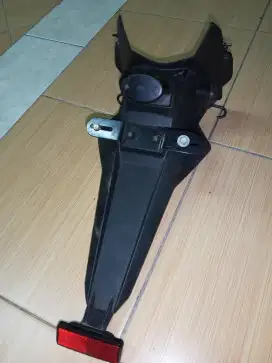 Spakbor belakang ninja karbu 250 ori Rp.100rb