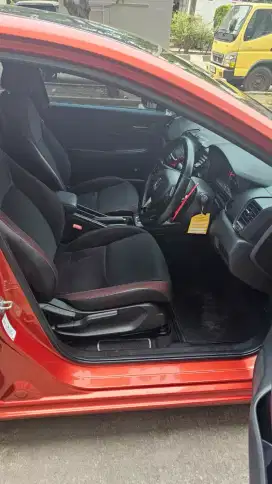 Honda City 1.5.RS Hatchback AT Metic.2022