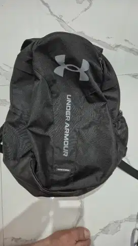 Ransel underarmour ( prelove ). Original 100%