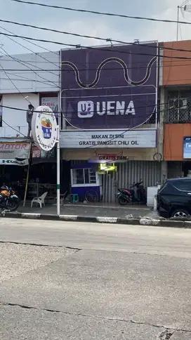 Lokasi Strategis,pinggir jalan raya, Cinere.Depok