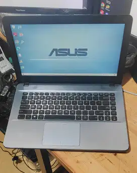 Laptop Asus X441B AMD A9 SSD 256 GB