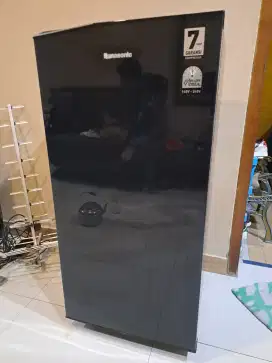 Kulkas panasonic 2 pintu