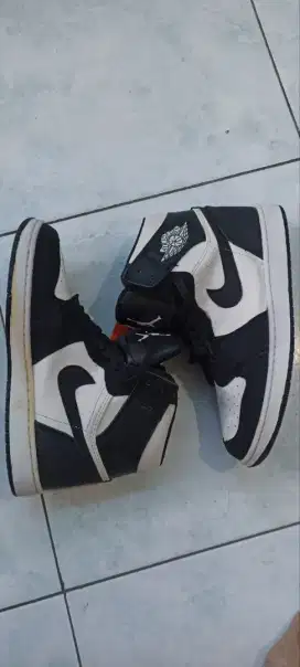Jual sepatu n*ke a*r j*rdan