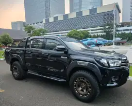 TOYOTA HI LUX DC 2.4 4X4 MT 2019