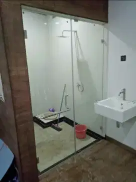 kaca shower tempret