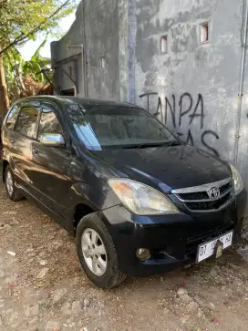 Avanza G Matic.