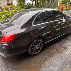 Mercedes-Benz C200 2019 Bensin