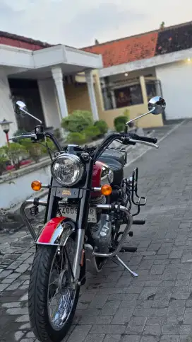 RE350 Classic 2022 Red Chrome