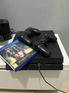 PS4 Slim 256GB .