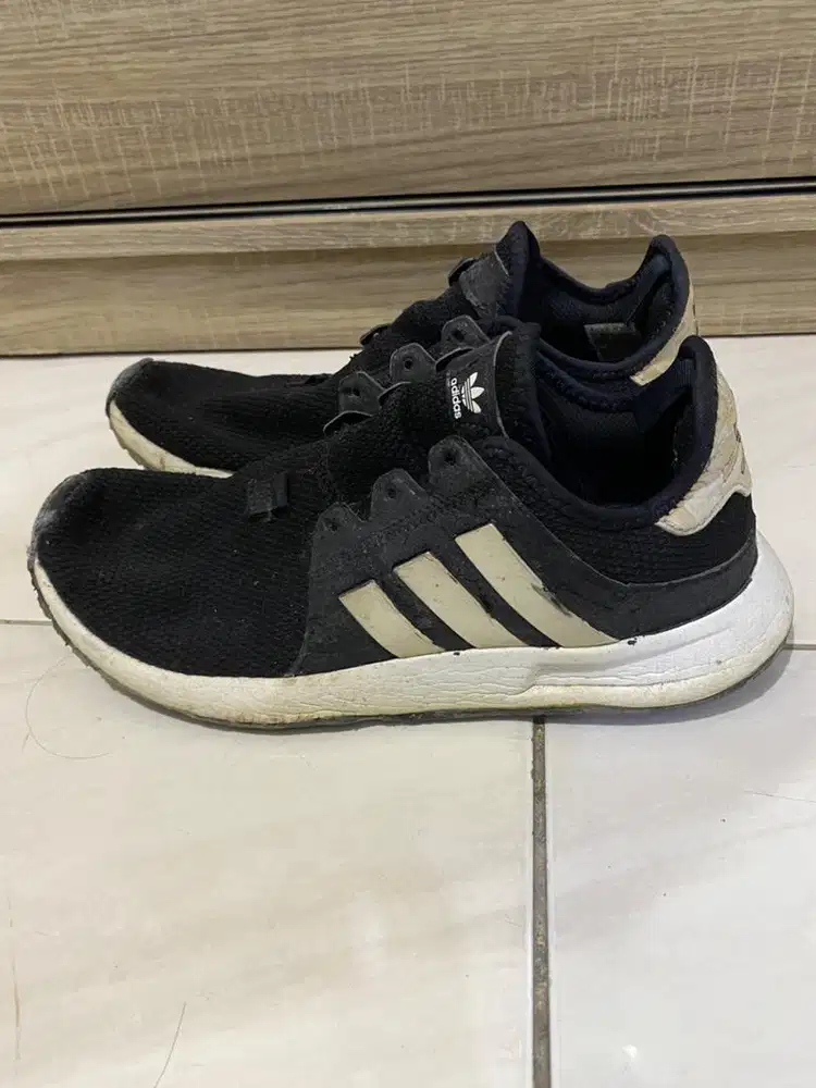 Sepatu Adidat Original hitam