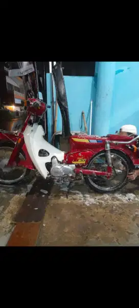 Honda supercup c800