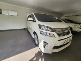Toyota Velfire Z 2.4 A/T 2012 putih (Pemilik langsung)