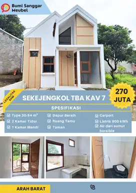 Rumah datar pinggir jalan desa