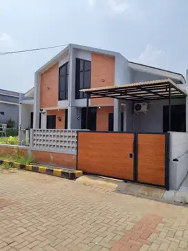 Rumah 3 kamar Mezzanine di Bentang Village Luxury