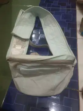 Perlengkapaan bayi jual ke dua nya