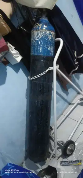 Tabung oksigen besar