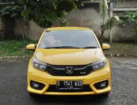 BRIO RS AT 2021 KUNING KM LOW 24rb SERVICE RUTIN!