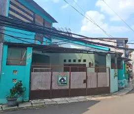 Rumah pengadegan pancoran jaksel 140mtr 1,8m jln 2 mbl